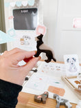 Load image into Gallery viewer, Vet Clinic Dramatic Play