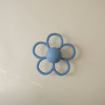 Load image into Gallery viewer, Daisy Rattle Teether