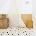 Load image into Gallery viewer, NÜMI Black children's rug with dots