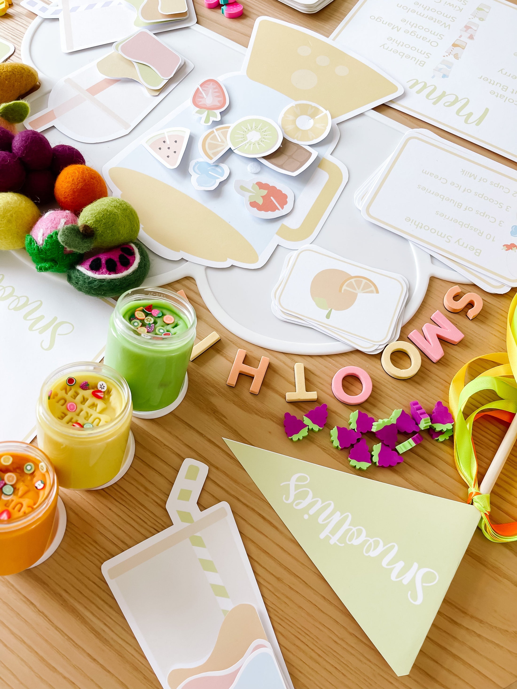 Smoothie Shop Dramatic Play Kit