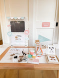 Load image into Gallery viewer, Vet Clinic Dramatic Play