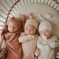 Load image into Gallery viewer, Extra Soft Bassinet Muslin Crib Sheet