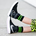 Load image into Gallery viewer, Green Black