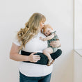 Load image into Gallery viewer, The Tushbaby Hip Carrier