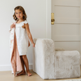 Load image into Gallery viewer, SNUGGLE UP CHAIR