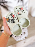 Load image into Gallery viewer, Heart breaker Charms