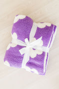 Load image into Gallery viewer, Lilac/Coconut Flower Cozy Blanket