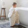 Load image into Gallery viewer, HOODED TOWELS