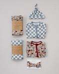 Load image into Gallery viewer, Blue Checkered Ribbed Bamboo Zipper