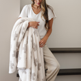 Load image into Gallery viewer, DOUBLE-LAYER BAMBONI® THROW BLANKETS
