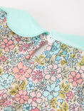 Load image into Gallery viewer, Mint Floral Baby Bubble Petals Collar
