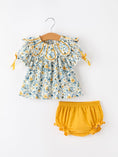 Load image into Gallery viewer, Floral Girls Outfit Set Yellow Puff Sleeve Top Bloomers Set
