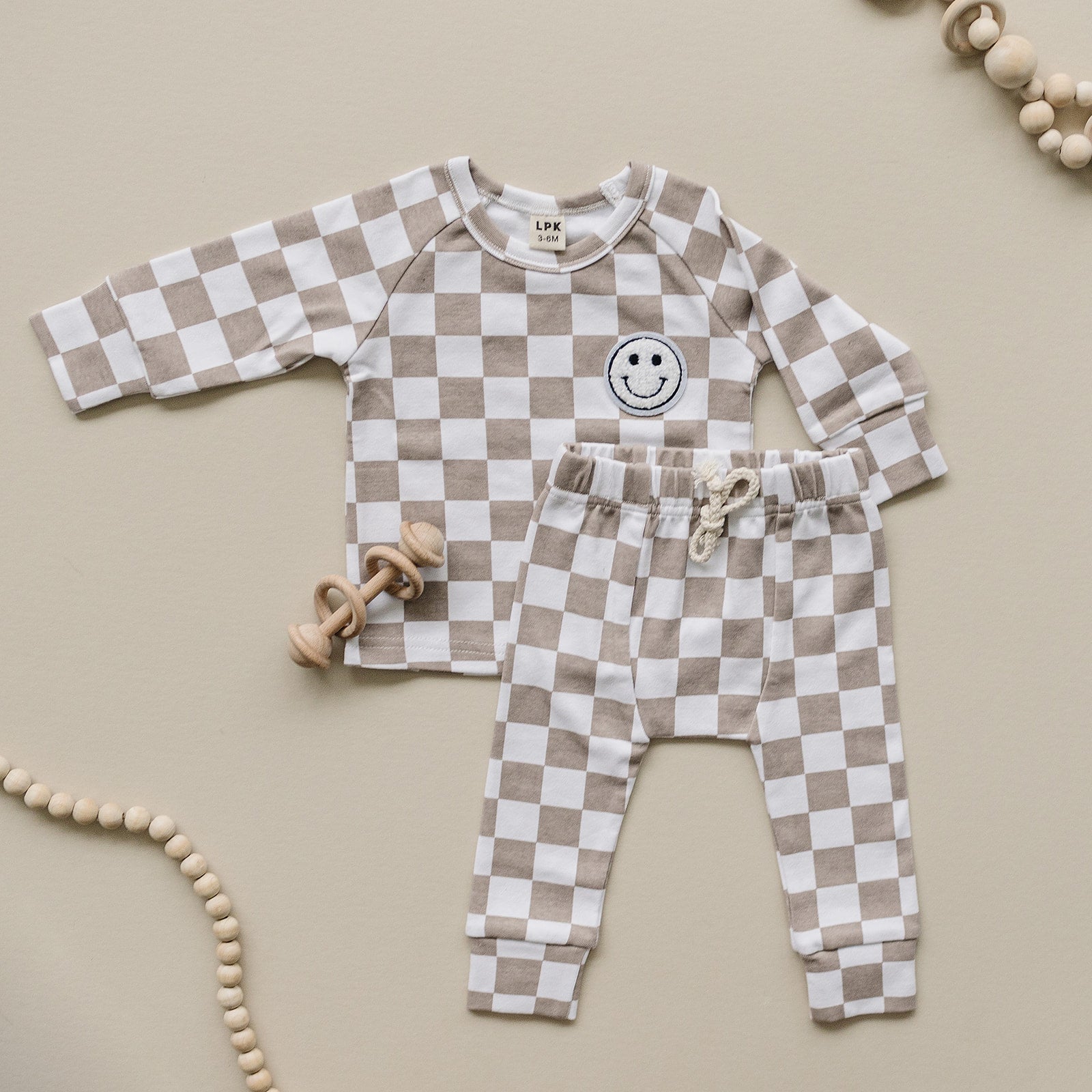 Checkered Smiley Lounge Set | Latte
