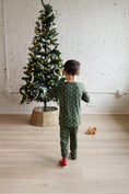 Load image into Gallery viewer, Evergreen Dreams 2pc Bamboo Pajamas *Sizes 0/3 through 6/12 months Left
