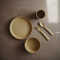 Load image into Gallery viewer, Round Dinnerware Plates
