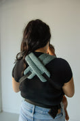 Load image into Gallery viewer, Monroe x Coco Bloom – Neutral Cotton Baby Carrier (7–35 lbs)
