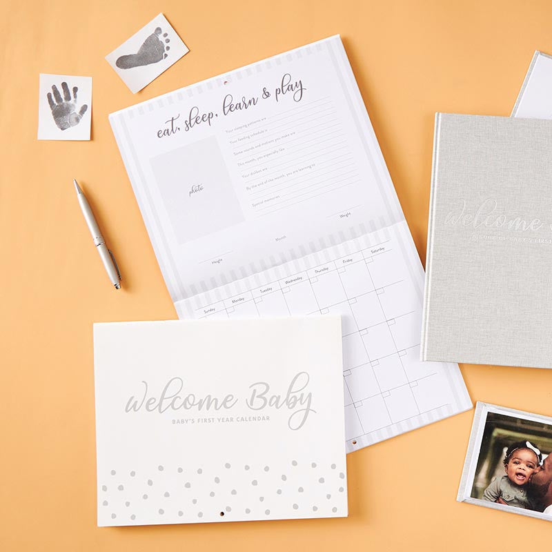 WELCOME BABY Baby's First Year Keepsake Calendar