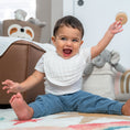 Load image into Gallery viewer, Muslin Bibs in White
