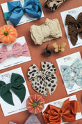 Load image into Gallery viewer, Leopard Classic Pigtail Set
