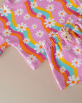 Load image into Gallery viewer, Shorts Set | Groovy Daisy

