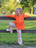 Load image into Gallery viewer, Girls Fall Pumpkin Print Set
