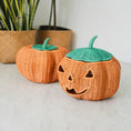 Load image into Gallery viewer, Pumpkin Face Basket
