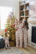 Load image into Gallery viewer, Holiday Toile Ribbed Bamboo Cozy Set
