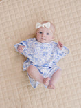 Load image into Gallery viewer, Shorts Set | Blue Flowers

