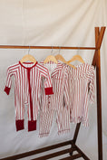 Load image into Gallery viewer, Red Stripe Bamboo Zipper
