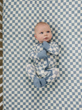 Load image into Gallery viewer, Blue Checkered Ribbed Bamboo Zipper
