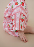 Load image into Gallery viewer, Shorts Set | Strawberry
